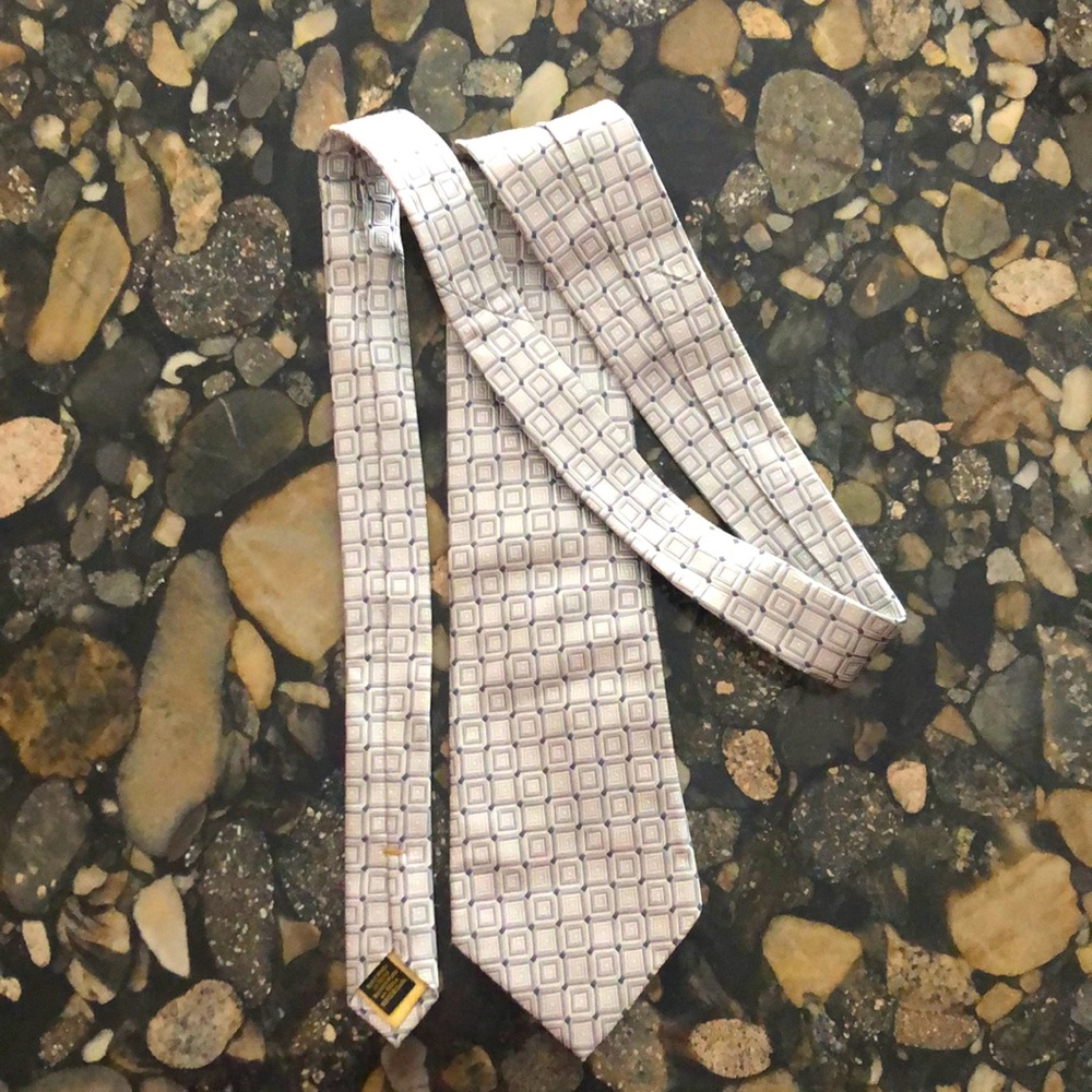 Luxury 100% silk tie
